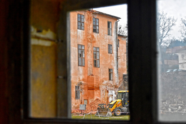 Odbourání kolelny.