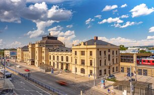 Železniční stanice České Budějovice, pohled od jihu, 2024. Foto: archiv Správa železnic, archiv Metrostav, foto: Jiří Kafka, Ondřej Bouška.
