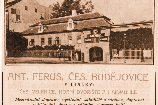 Bývalé povoznictví U Ferusů, 20. léta 19. století. Dnes sídlo NPÚ, ÚOP v Českých Budějovicích, Senovážné nám. 6.