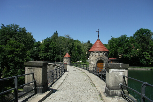 Liberec, přehrada, červen 2006 | © NPÚ, ÚOP v Liberci, foto Petr Freiwillig