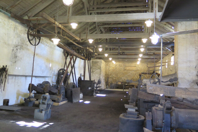 Dobřív, interiér hamru po obnově