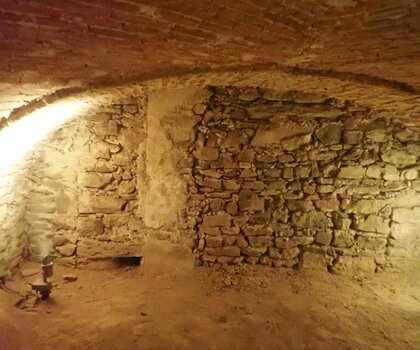 Státní zámek Telč, sklepy starého paláce