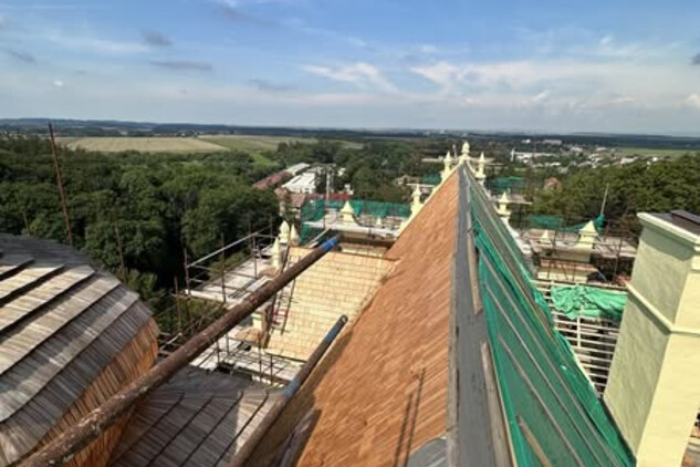 Oprava střech na letohrádku v Opočně