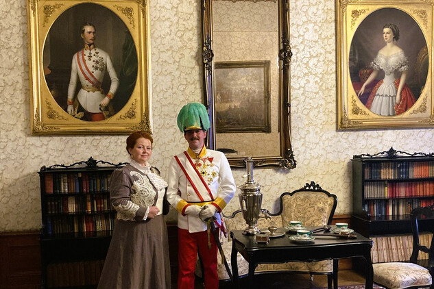 Kostýmované prohlídky na zákupském zámku měly úspěch